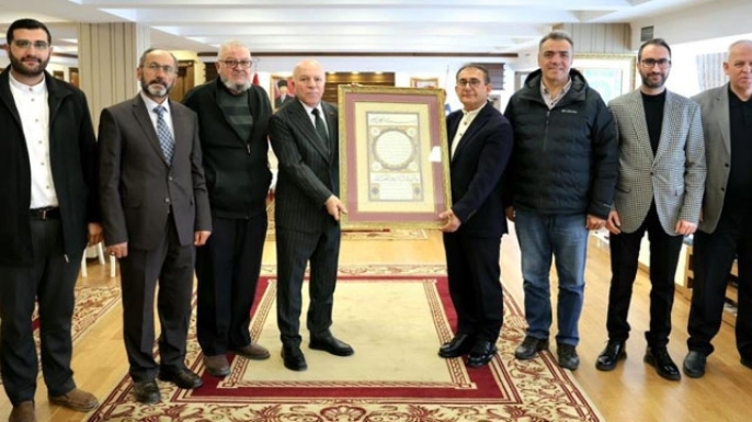 Ebu İshak Vakfı çalışmalarını Sekmen’e anlattı
