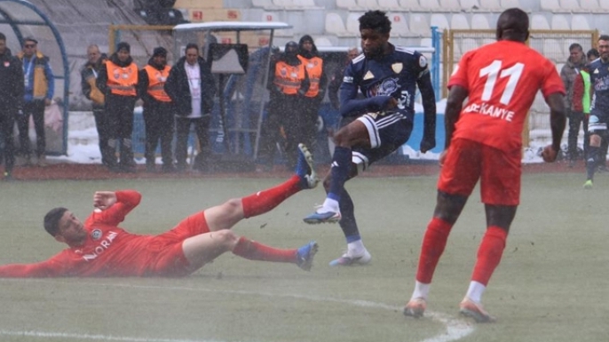 Erzurumspor gol oldu, yağdı