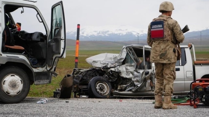 Jandarma bölgesinde 22 kaza, 16 yaralı