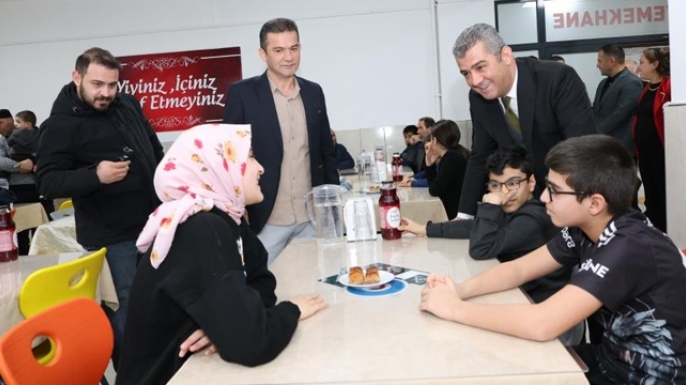 Okulda iftar neşesi