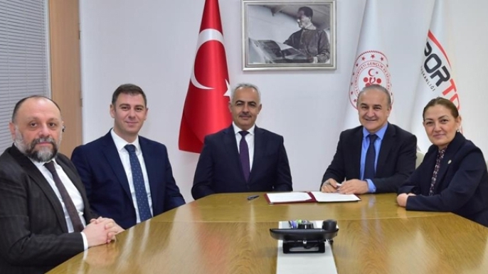 Oltu'ya 400 kişilik spor salonu