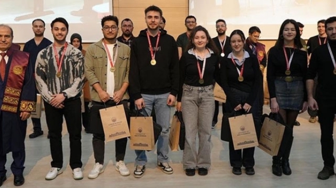 Şehir Hastanesi Tıp Bayramını kutladı