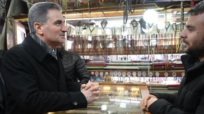 Vali Baruş Oltu Taşı esnafını dinledi