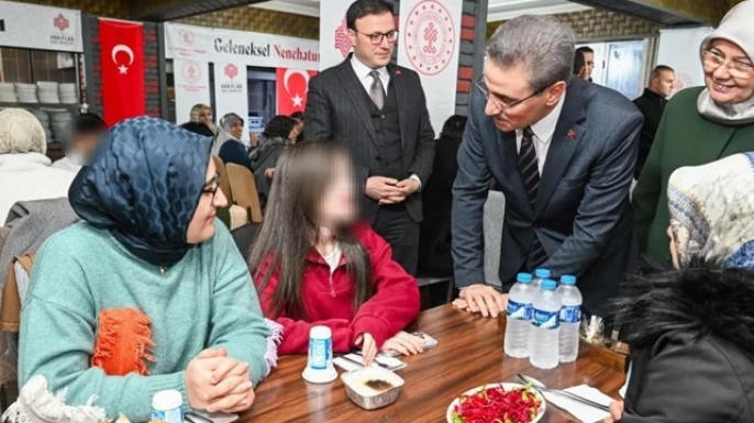 Yetim çocuklarla iftar yaptılar