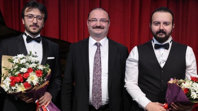 Atatürk Üniversitesi’nde sanat dolu gece