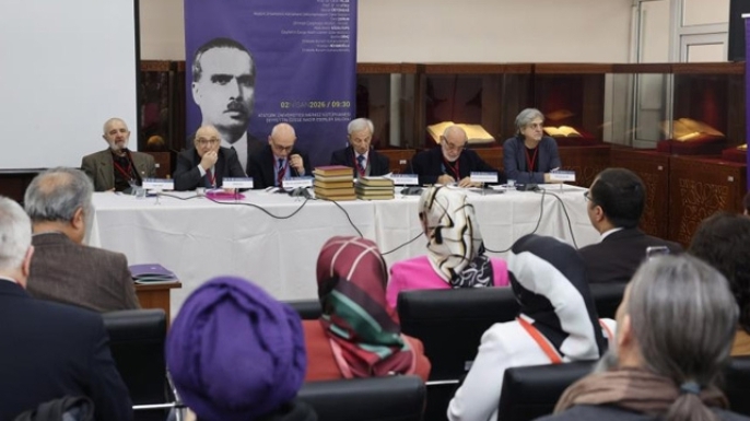 Atatürk Üniversitesi, Seyfettin Özege’yi andı