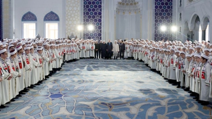 Erdoğan ve Sekmen 333 hafızı yalnız bırakmadı