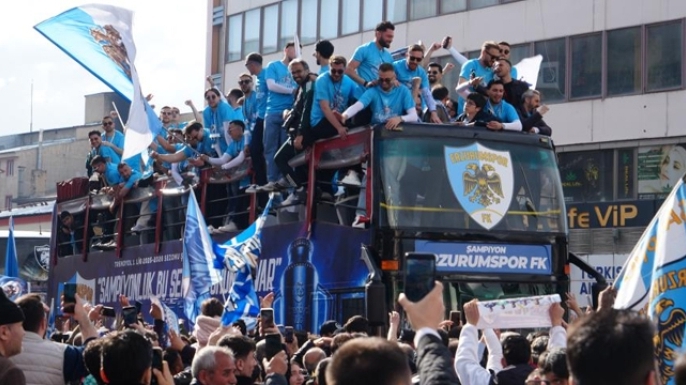 Erzurumspor FK'dan şampiyonluk turu