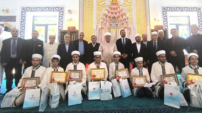 Genç hafızlar icazet aldı