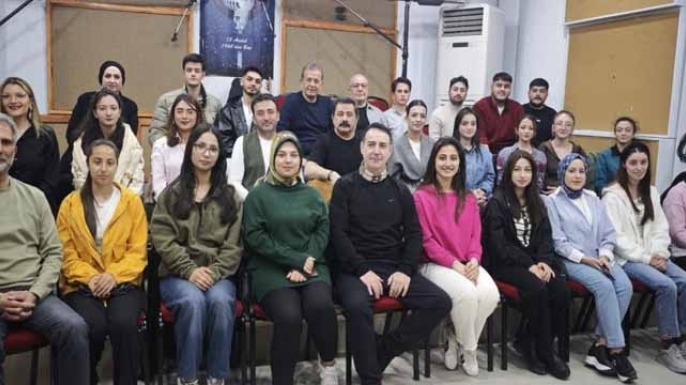 Gençler sordu, ustalar yanıtladı