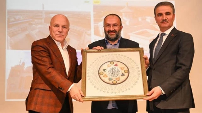 ‘Kudüs’ten Kaşgar’a seminerine yoğun ilgi