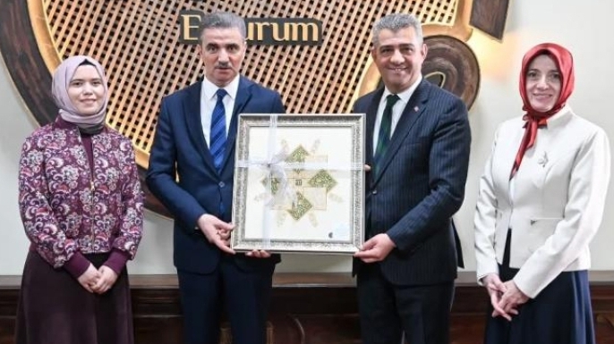"Sanatın diliyle değerlerimiz" sergisi açıldı