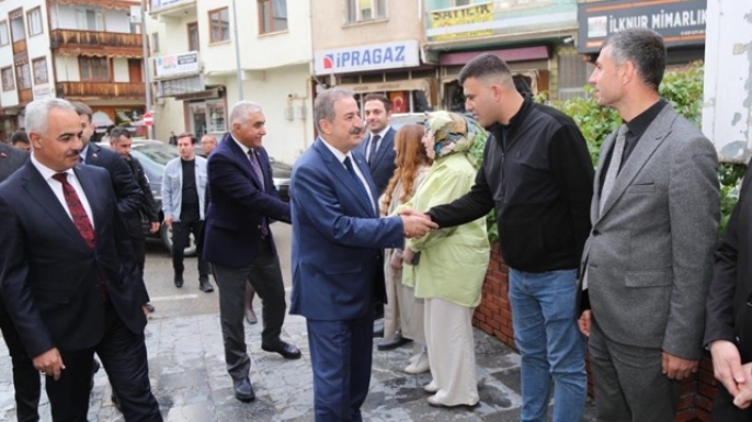 Akyel, memleketi Erzurum'da