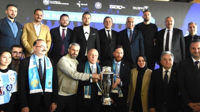 Erzurumspor'un başarı hikâyesi KUDAKAF'26'da gençlerle buluştu