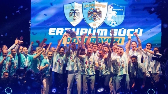 Mavi-beyaz fırtına Süper Lig'de