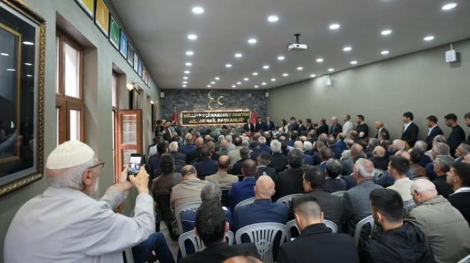 MHP’de coşkulu bayramlaşma
