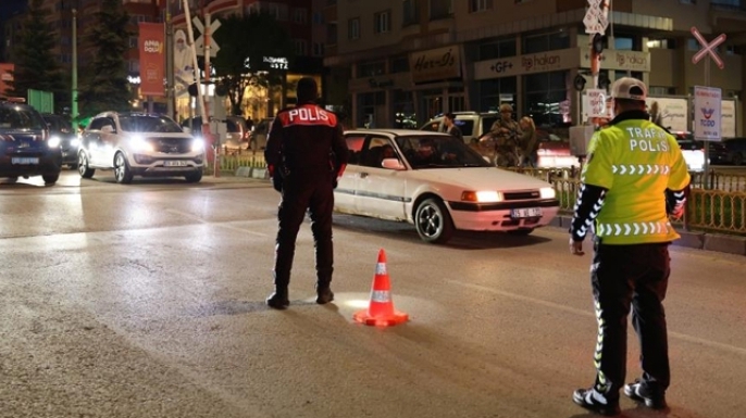 Polisten asayiş uygulaması