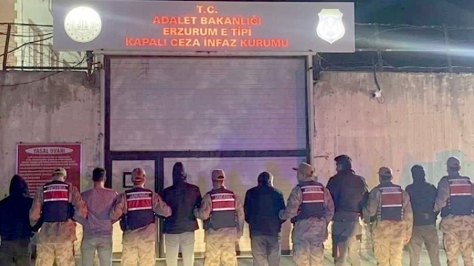 Zehir tacirlerine darbe: 7 Tutuklama