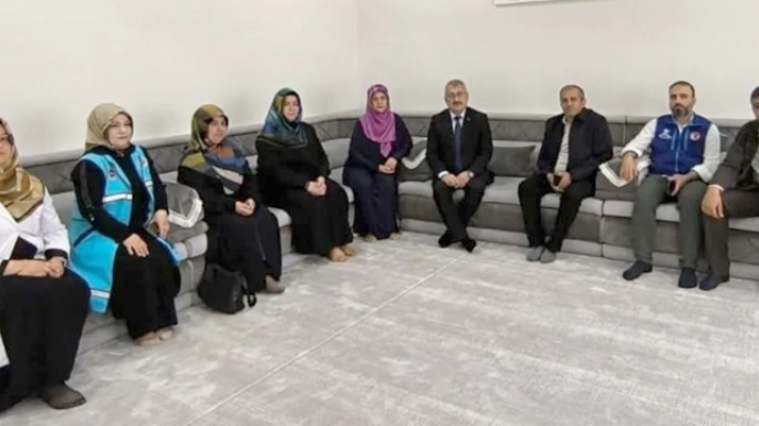 Öğrenciler istedi, okul mescidi yenilendi