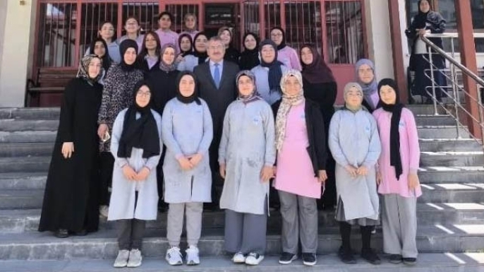 Örgün eğitimle birlikte hafızlık eğitimi