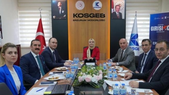 Özakalın: Üreten ve geliştiren fikirlerin yanındayız