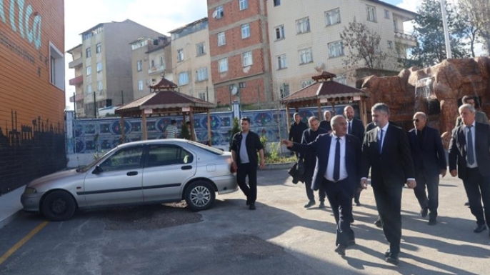Tarıkdaroğlu’ndan Aziziye incelemesi