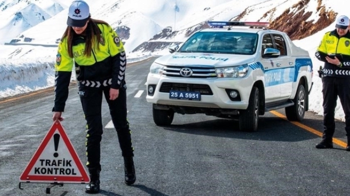 Trafik kazaları can yakıyor
