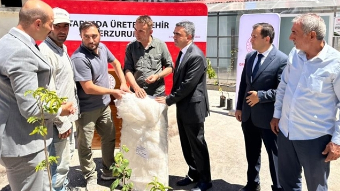 Pazaryolu’nda üreticiye çifte destek