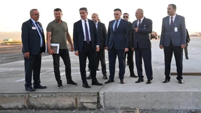 Vali Baruş havalimanındaki çalışmaları inceledi
