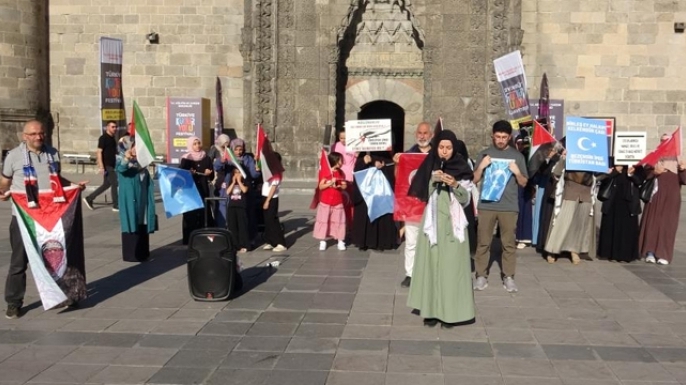 Erzurum'da sessiz yürüyüşün 145. Haftası gerçekleşti