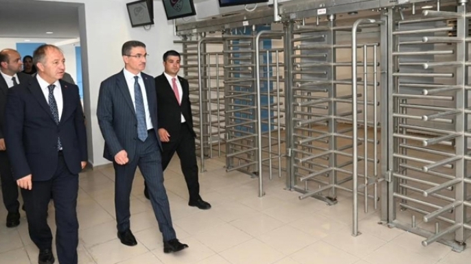Kazım Karabekir Stadı maça hazırlanıyor
