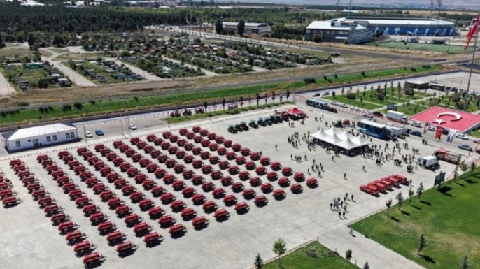 Erzurum’da kırsala 150 yangın tankeri desteği