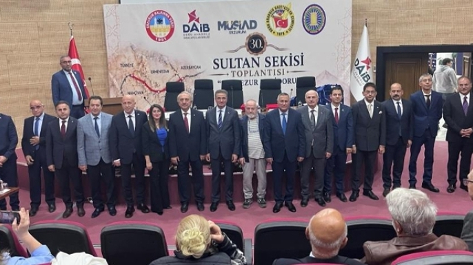 Sultan Sekisi'nde Zengezur Zirvesi