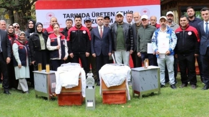 Üreticiye tarım ve arıcılık desteği
