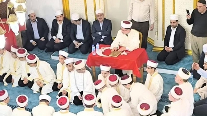 25 hafız icazet aldı