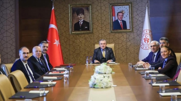 5 bin kişilik salon için imzalar atıldı