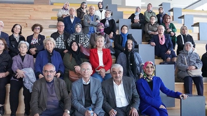 60+ Tazelenme Üniversitesi’nin ilk dersinde Gazze’ye dikkat çekildi