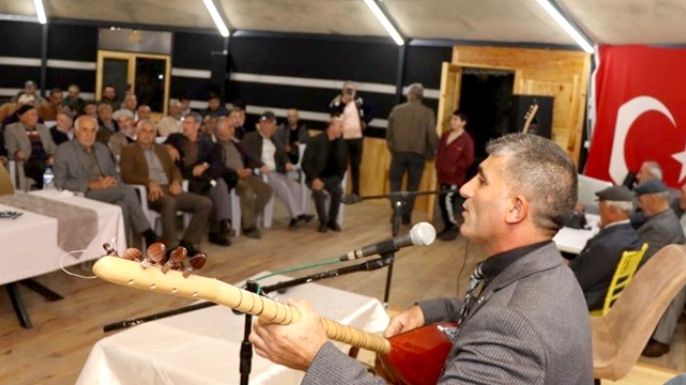 Aşık Mevlüt İhsani anıldı