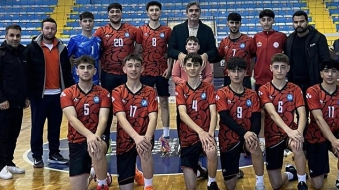 Aşkale voleybolda ikinci oldu