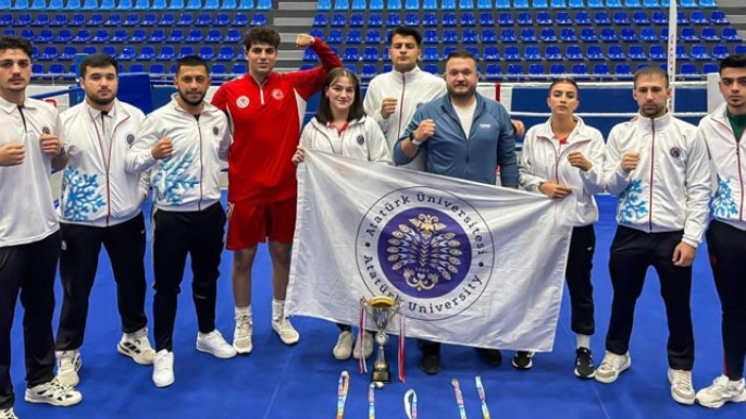 Atatürk Üniversitesi boks takımı, madalyalarla döndü