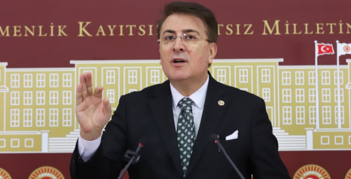 Aydemir: ‘Adayımız budur’ diyemeyecek kadar korkan haldeler