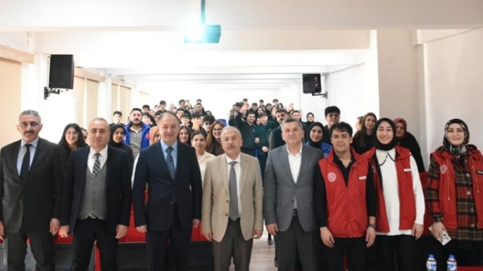 Aziziye Gençlik Merkezi’nde ilham veren buluşma