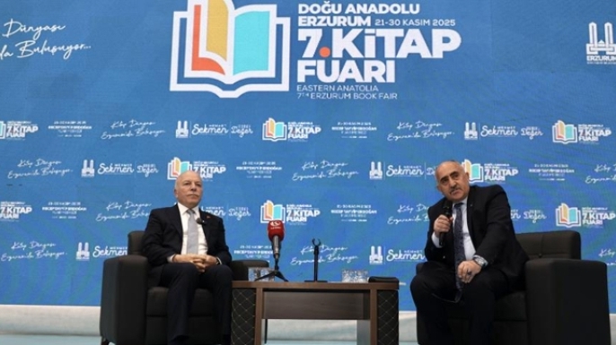 Başkan Sekmen kitapseverlerle buluştu