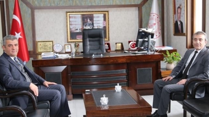 Benim kahramanım sigarayı bıraktı