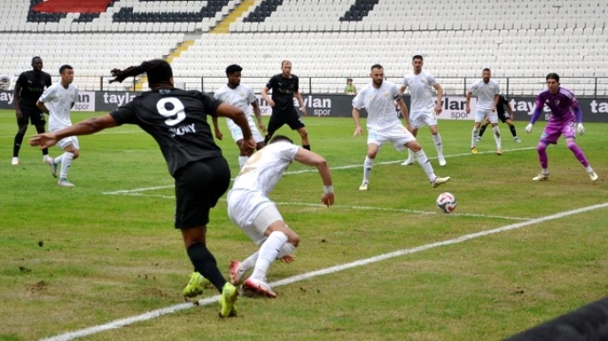 Beraberliğe abone oldu