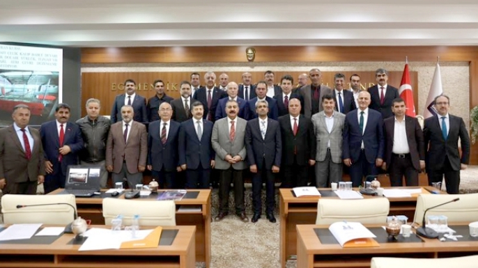 Bölge belediyelerinden Sekmen'e tam teveccüh