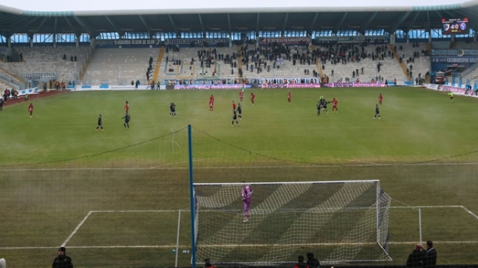 Çakmur’dan stadyum açıklaması