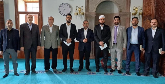 Din görevlileri hutbe sunumunda yarıştı