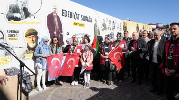 Edebiyat Sokağı'ndan Gazze şiirleriyle selam gönderildi