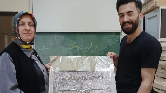 Erzurumlu gençten Bayraktar’a davet